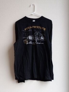 Yellowstone Button Ranch Graphic Longsleeve - Black with Yellow & White Print